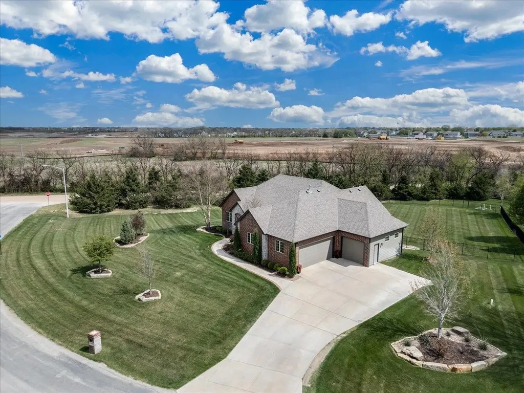 1809 E Elk Ridge Avenue Goddard KS 67052