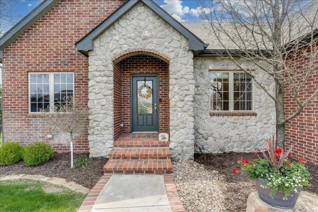 1809 E Elk Ridge Avenue Goddard KS 67052