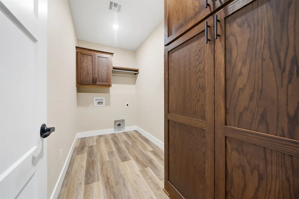 1602 S Dove Place Goddard KS 67052