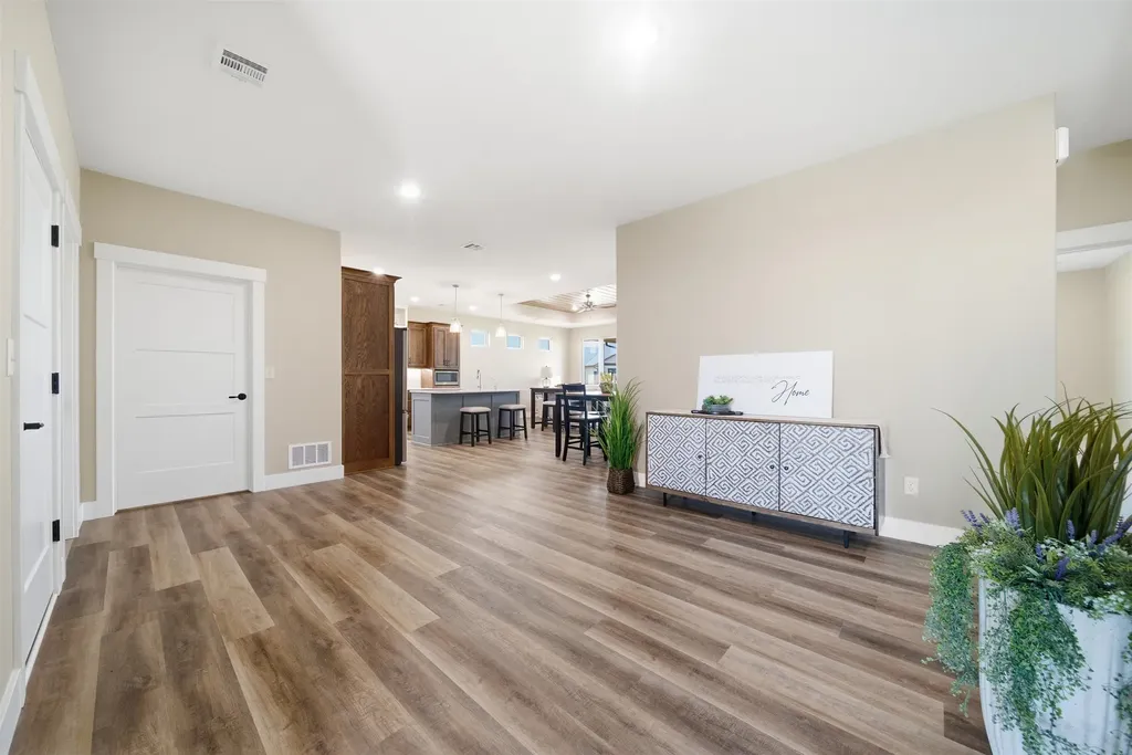 1602 S Dove Place Goddard KS 67052