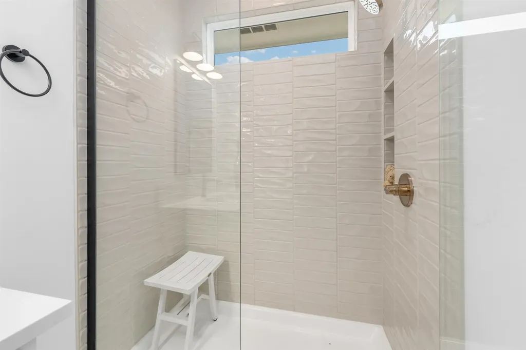 3137 Pine Grove Circle Wichita KS 67205