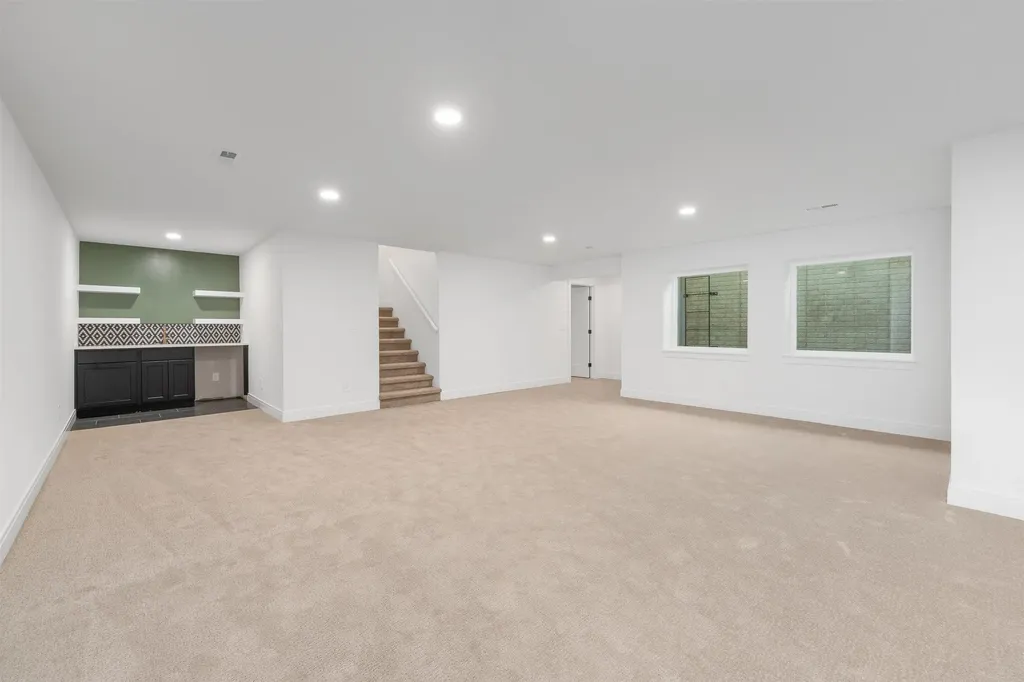 3137 Pine Grove Circle Wichita KS 67205