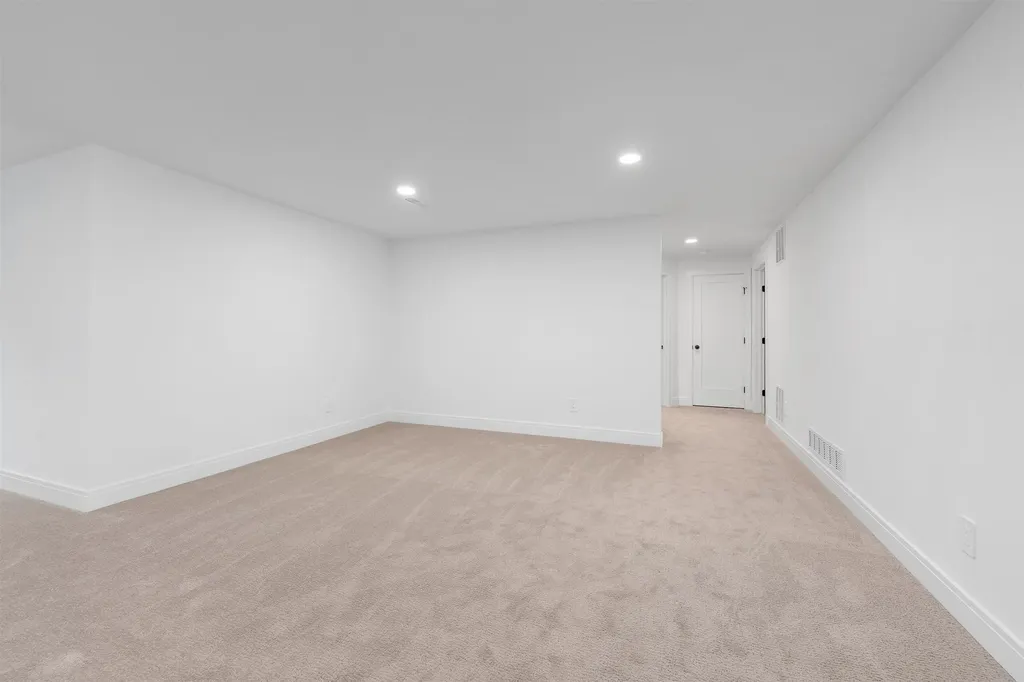 3137 Pine Grove Circle Wichita KS 67205