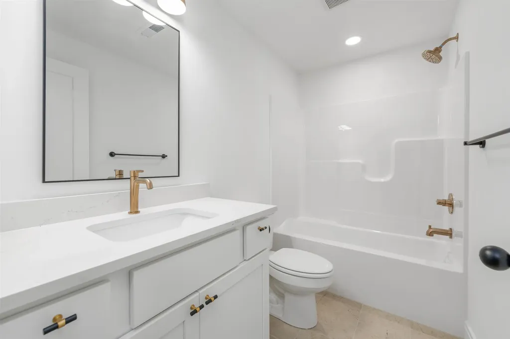 3137 Pine Grove Circle Wichita KS 67205