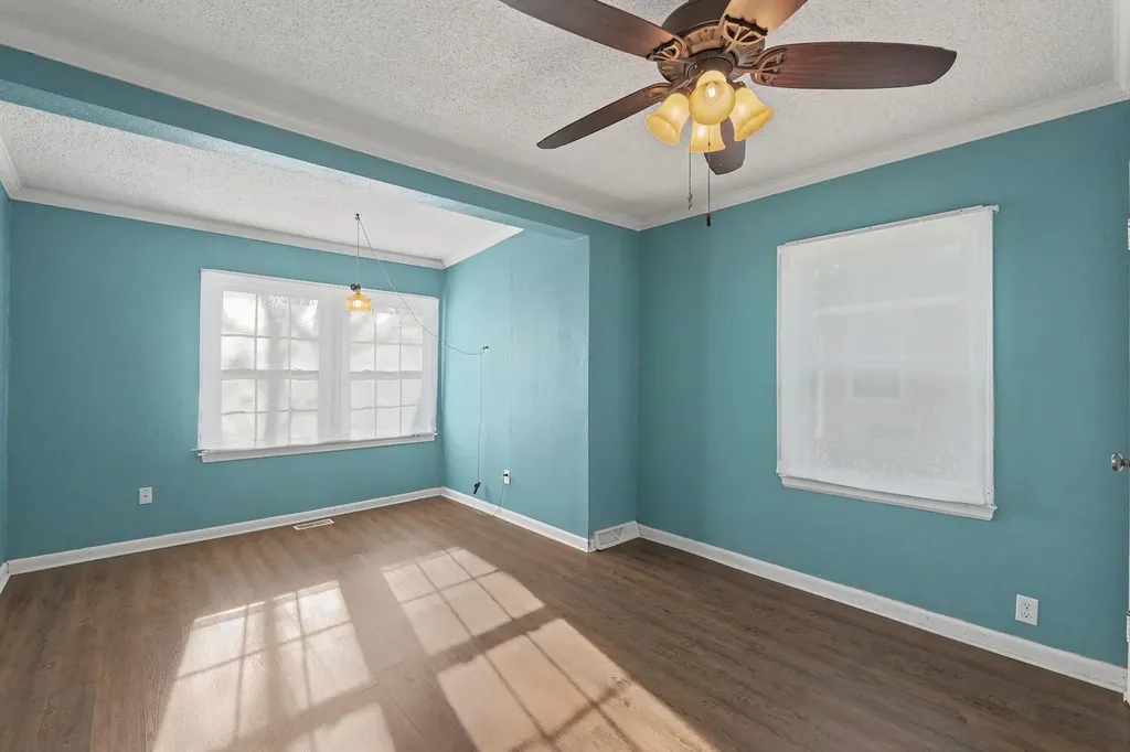 225 S Glendale Wichita KS 67218