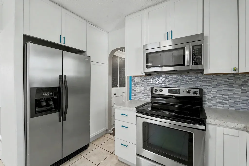 225 S Glendale Wichita KS 67218