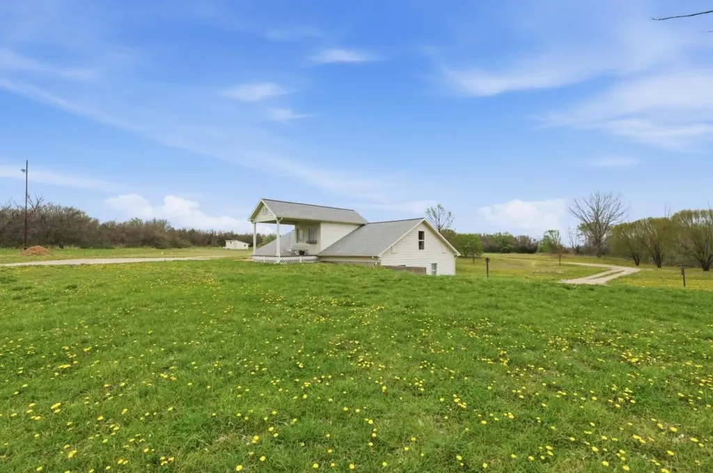 20955 SW Indianola Road Douglass KS 67039