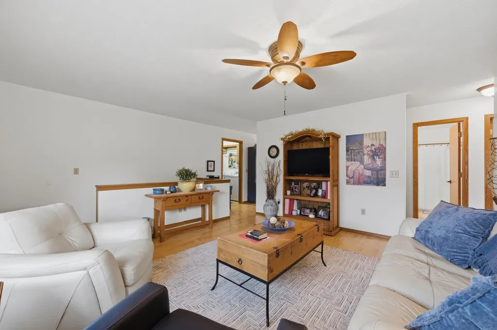 203 E 4th Avenue Cheney KS 67025