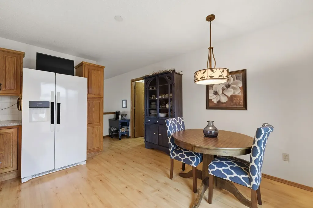 203 E 4th Avenue Cheney KS 67025