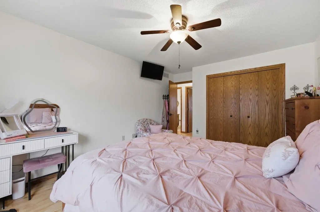 203 E 4th Avenue Cheney KS 67025