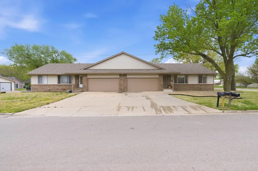 203 E 4th Avenue Cheney KS 67025