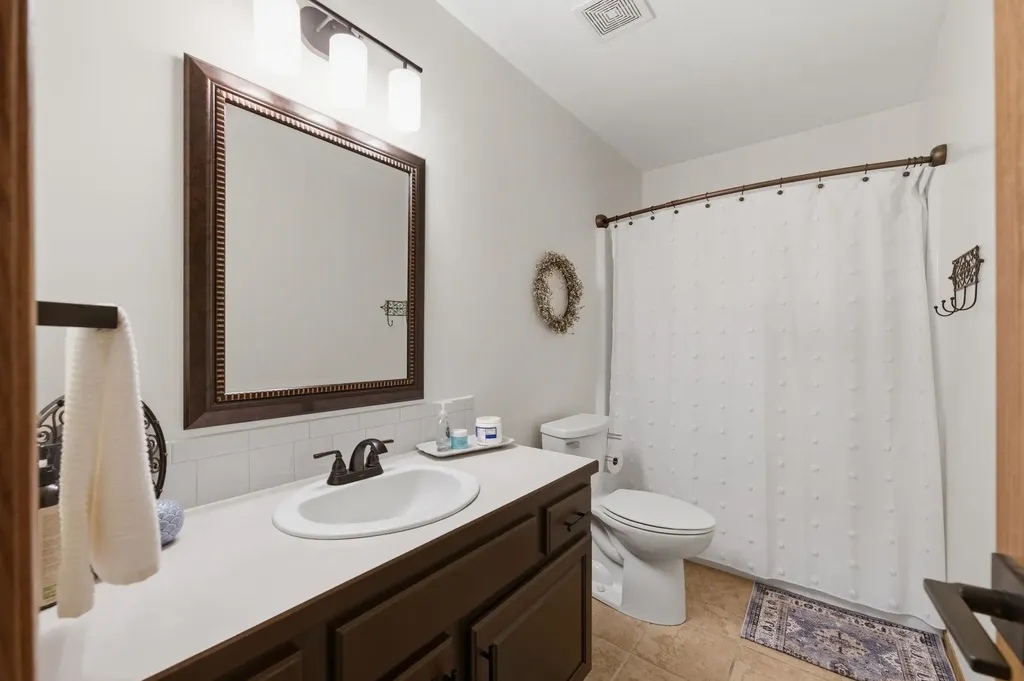 203 E 4th Avenue Cheney KS 67025