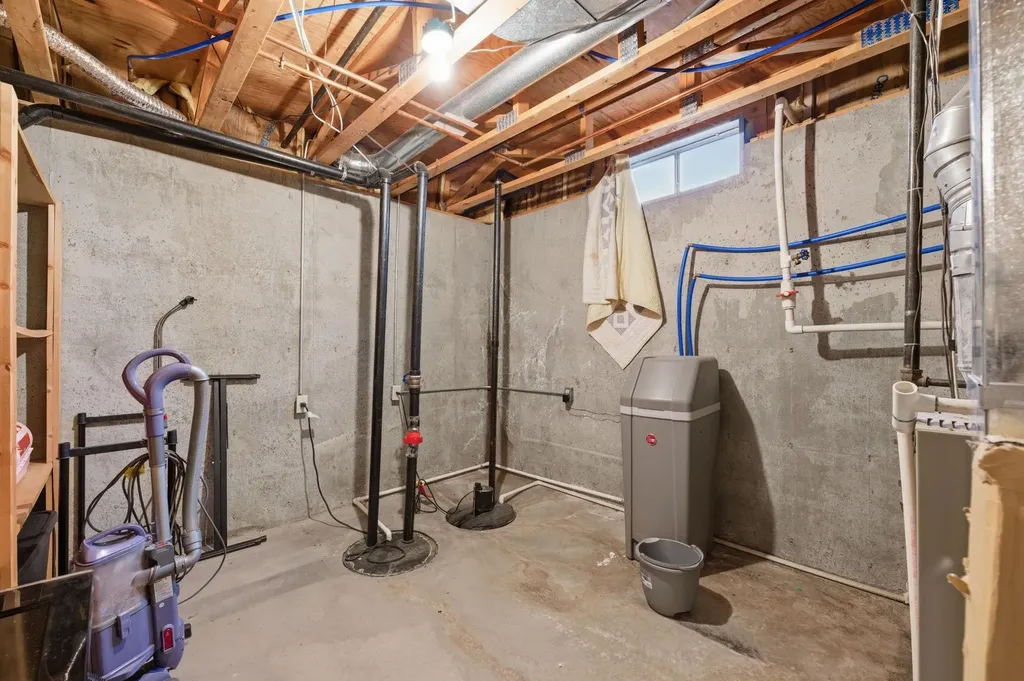 203 E 4th Avenue Cheney KS 67025