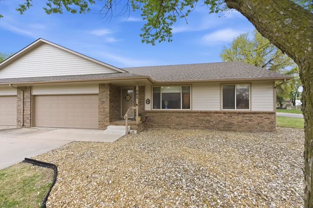 203 E 4th Avenue Cheney KS 67025