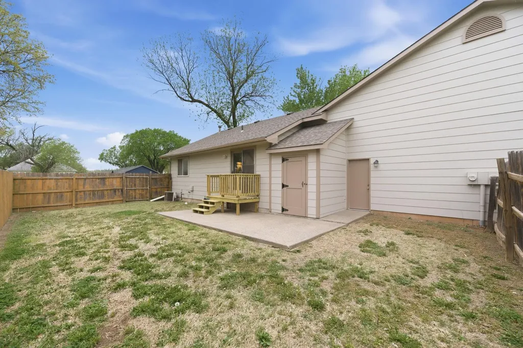 203 E 4th Avenue Cheney KS 67025