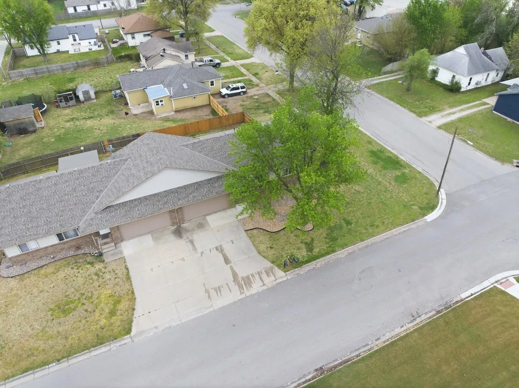 203 E 4th Avenue Cheney KS 67025
