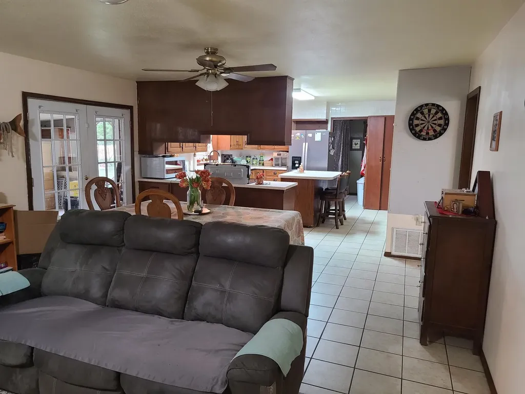 32331 51st Road Arkansas City KS 67005