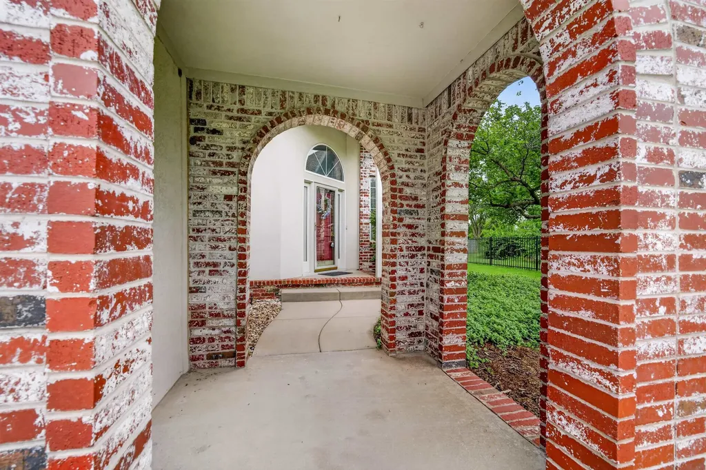 4322 N Ironwood Street Wichita KS 67226
