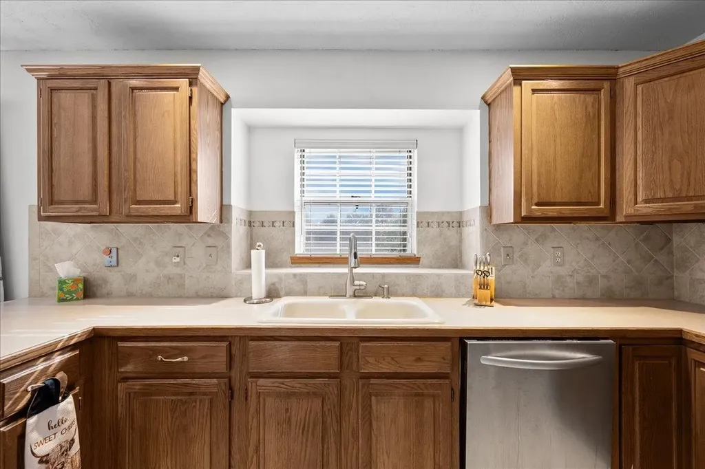 4322 N Ironwood Street Wichita KS 67226