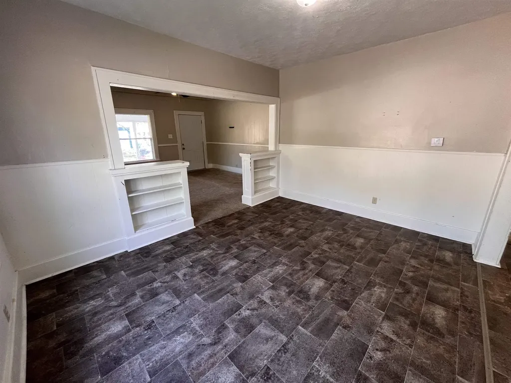 257 N Poplar Avenue Wichita KS 67214
