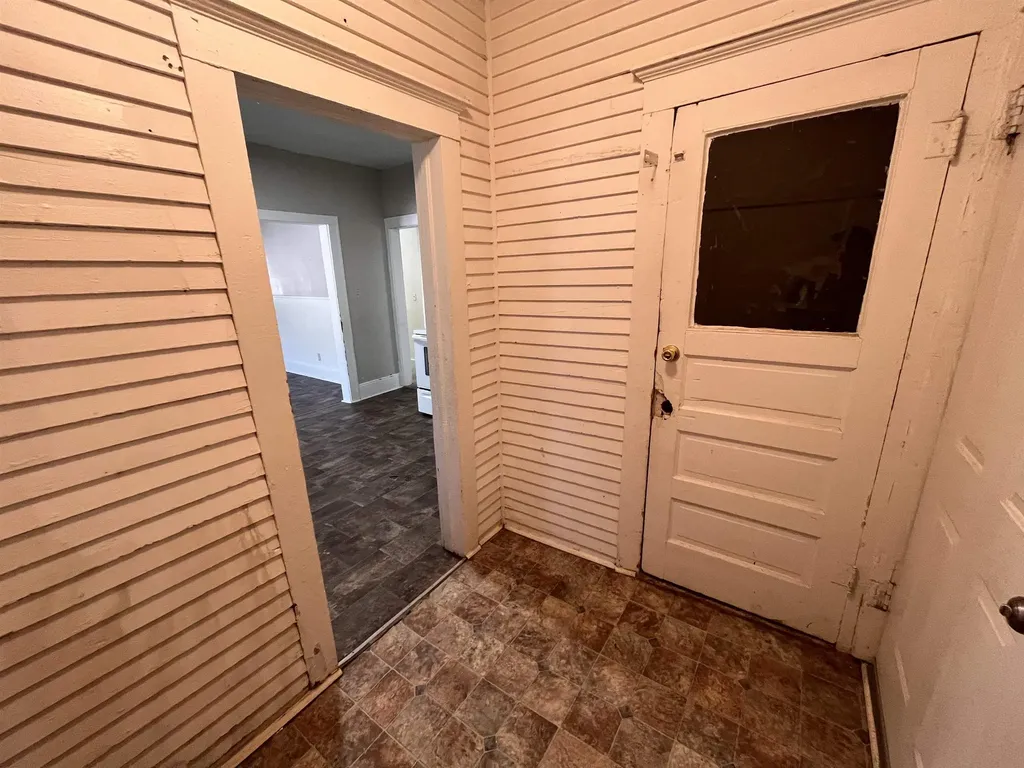 257 N Poplar Avenue Wichita KS 67214