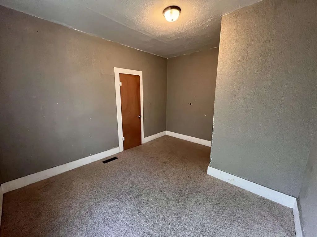 257 N Poplar Avenue Wichita KS 67214