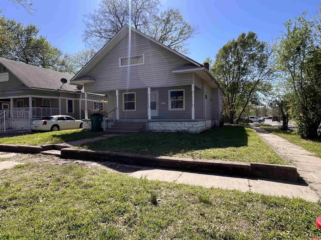 257 N Poplar Avenue Wichita KS 67214