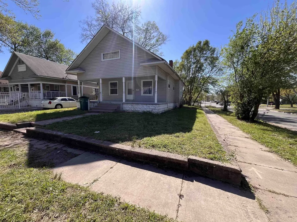 257 N Poplar Avenue Wichita KS 67214
