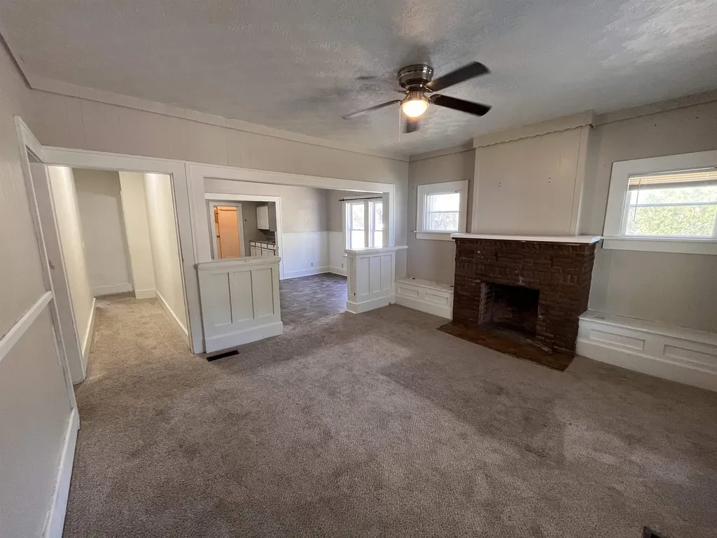 257 N Poplar Avenue Wichita KS 67214