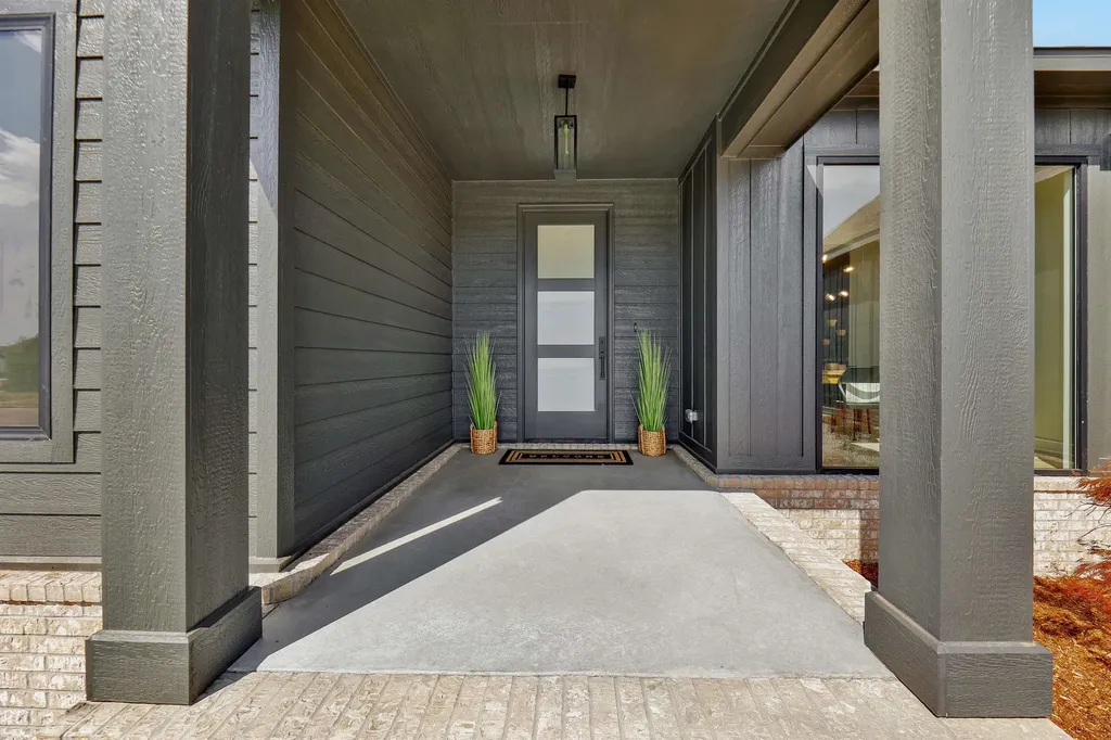 2530 N Emerald Court Andover KS 67002