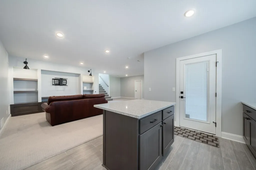 1604 N Shadow Rock Drive Andover KS 67002