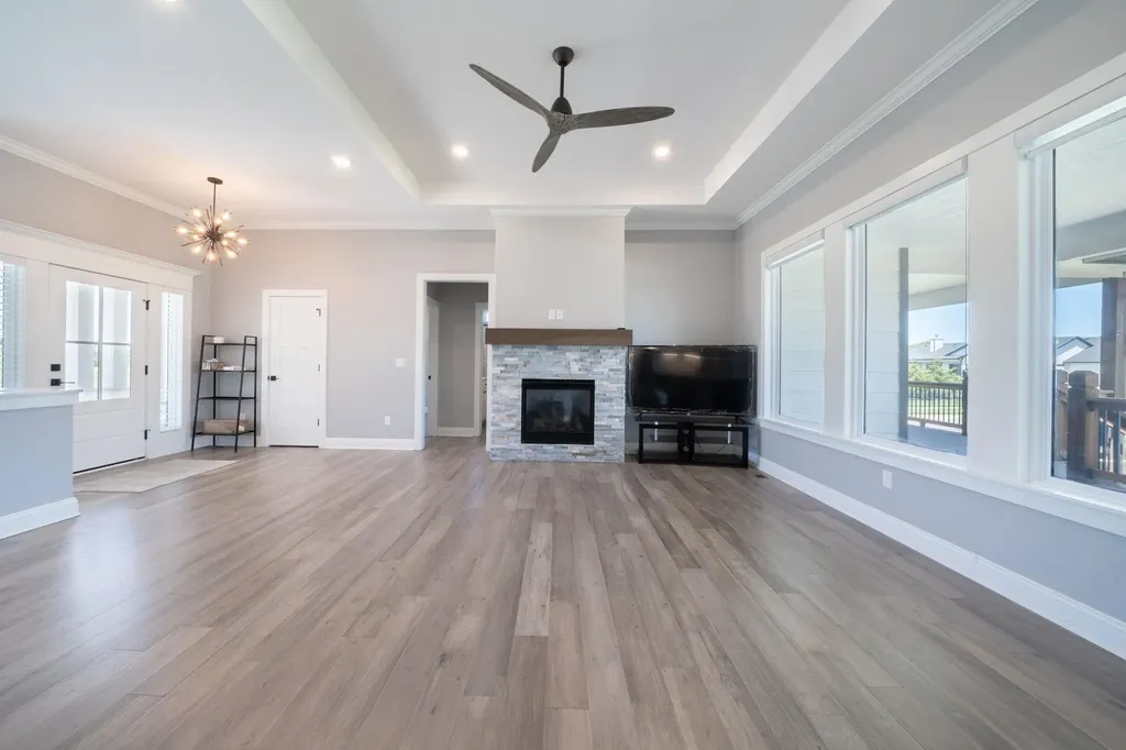 1604 N Shadow Rock Drive Andover KS 67002