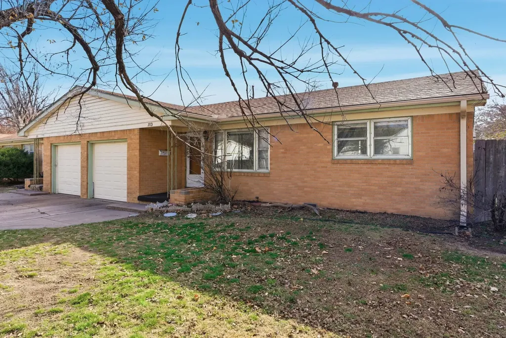 201 W Kinkaid Street Wichita KS 67213