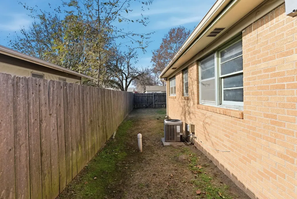 201 W Kinkaid Street Wichita KS 67213
