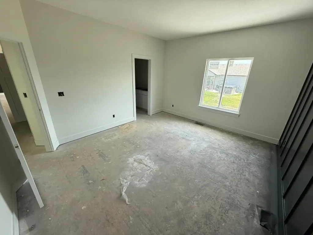 5073 N Toben Drive Bel Aire KS 67226