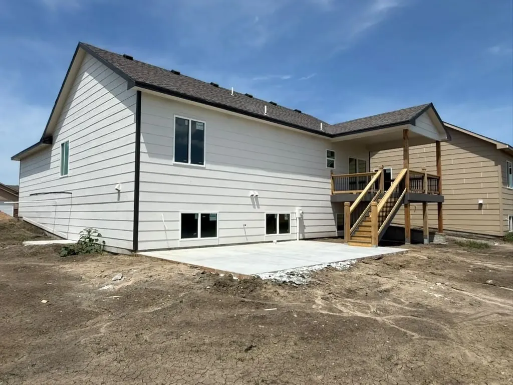5073 N Toben Drive Bel Aire KS 67226