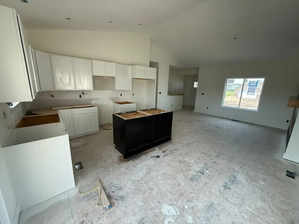 5073 N Toben Drive Bel Aire KS 67226