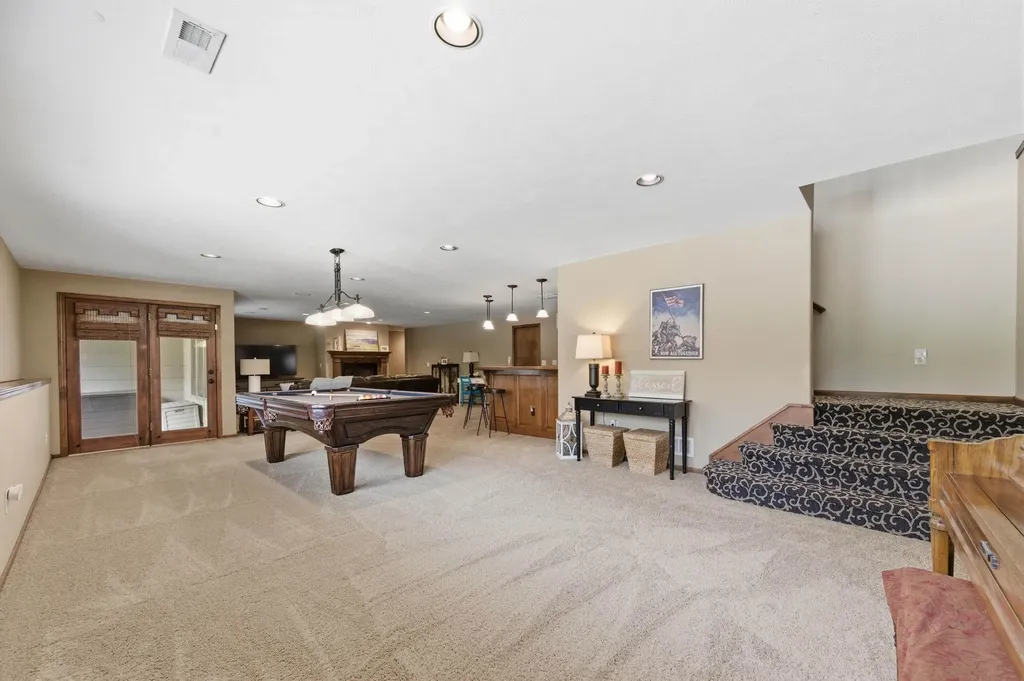 1809 N Glen Wood Circle Wichita KS 67230