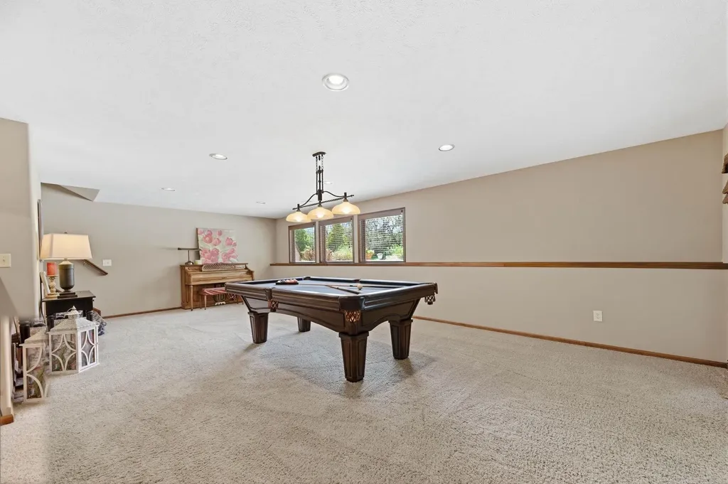 1809 N Glen Wood Circle Wichita KS 67230