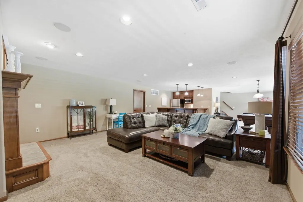 1809 N Glen Wood Circle Wichita KS 67230