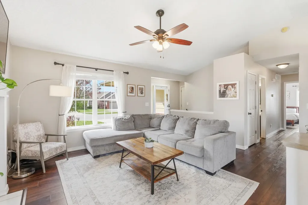 4413 E Falcon Street Wichita KS 67220