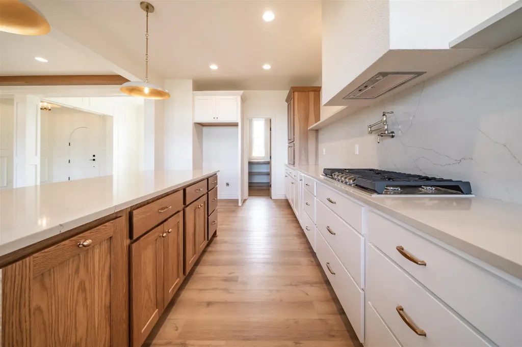 2013 N Clearstone Street Goddard KS 67052-8661