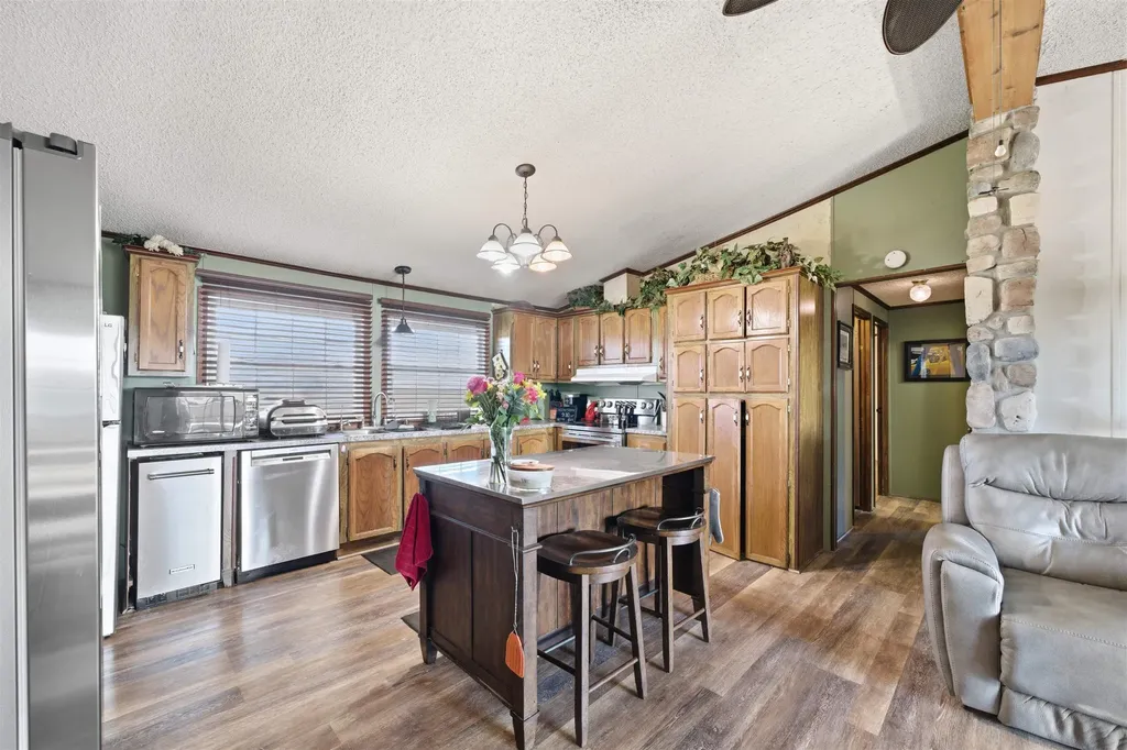 12026 N 39th Street W Sedgwick KS 67135