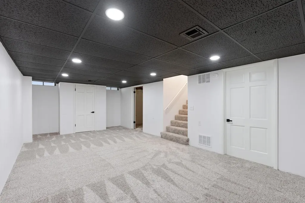 251 N Post Oak Road Wichita KS 67206