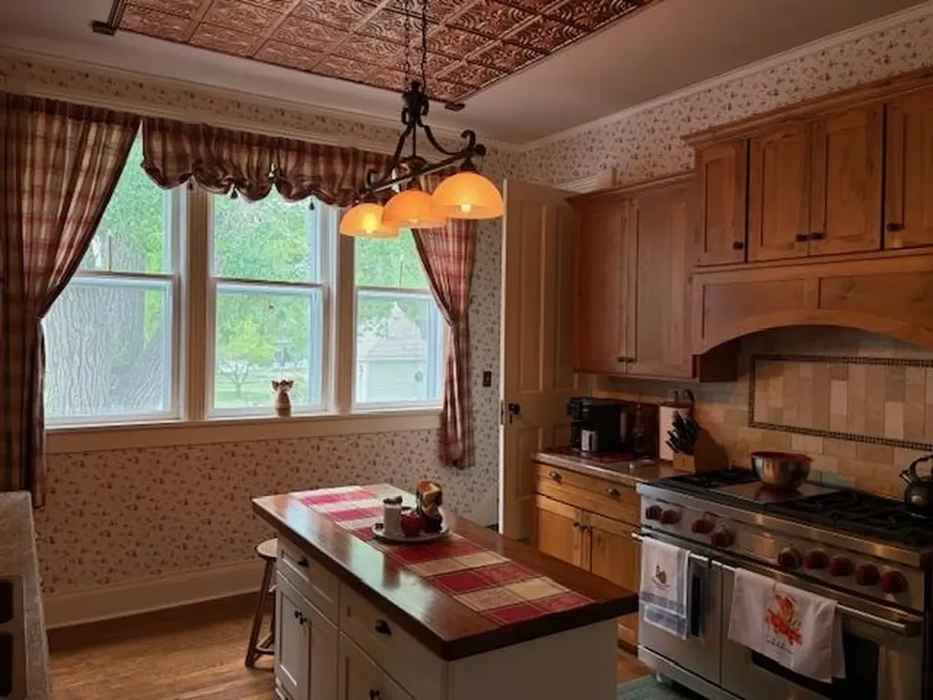 320 W Broadway Newton KS 67114