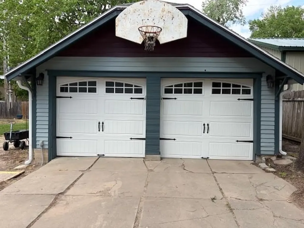 320 W Broadway Newton KS 67114