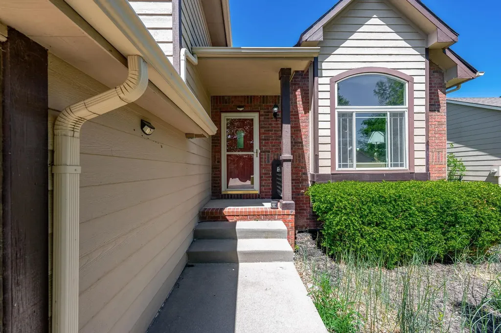 11236 E Killarney Circle Wichita KS 67206
