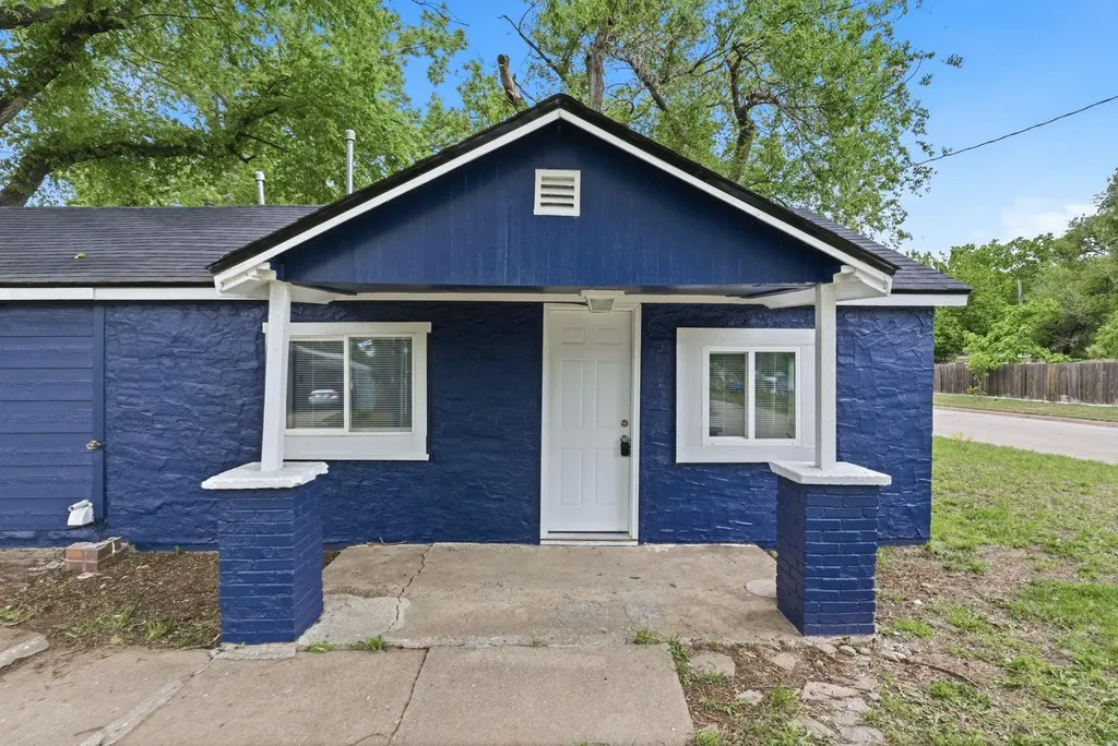 1801 S Glenn Wichita KS 67203