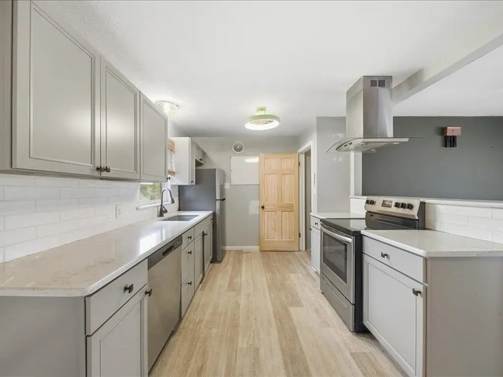 1647 N Clarence Wichita KS 67203