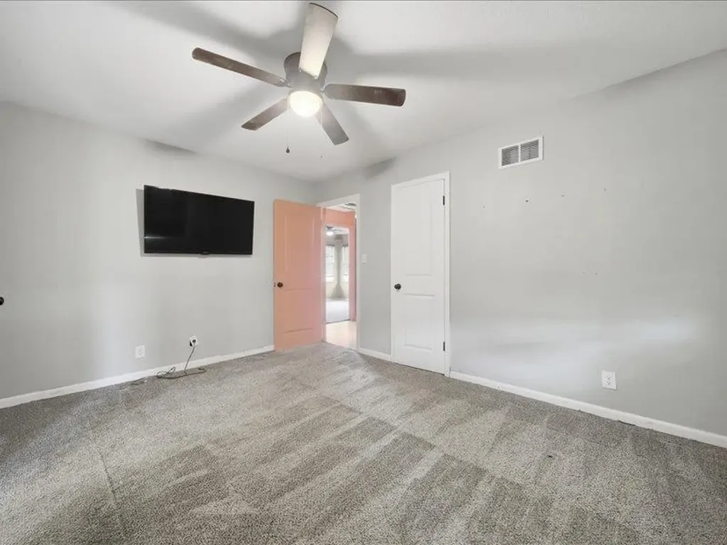 1647 N Clarence Wichita KS 67203